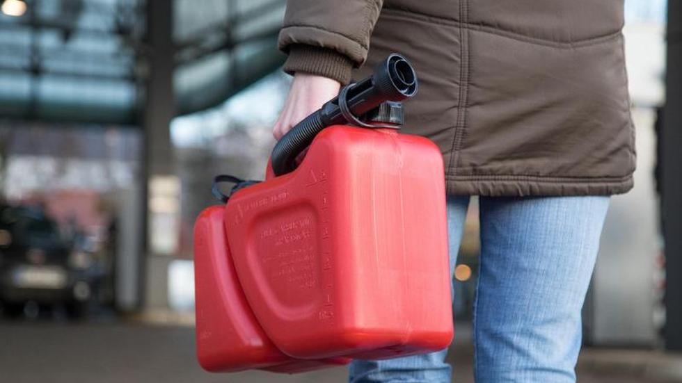 Kleine Menge Benzin Im Diesel