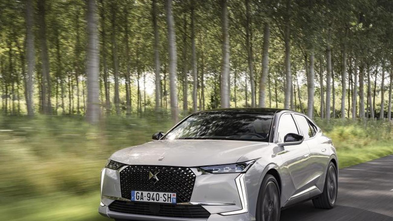Zwei Kompakte aus Frankreich: Golf-Alternativen: DS4 und Peugeot 308 im  Vergleich | ZEIT ONLINE
