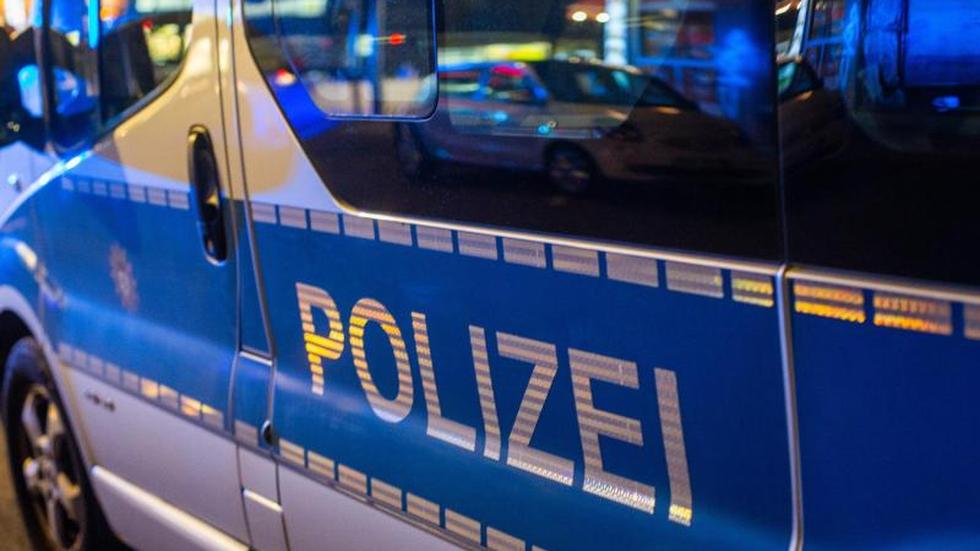 Kriminalität: Mann Bedroht Mehrere Menschen Mit Messer In Coburg | ZEIT ...