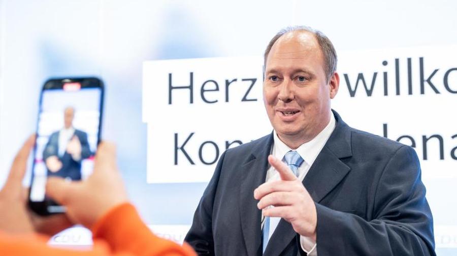 Parteien Junge Union Befragt Bewerber Fur Cdu Vorsitz Zeit Online
