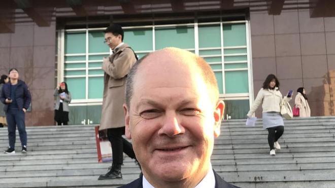 Kanzlerwahl: Der damalige Bundesfinanzminister Olaf Scholz in Peking.