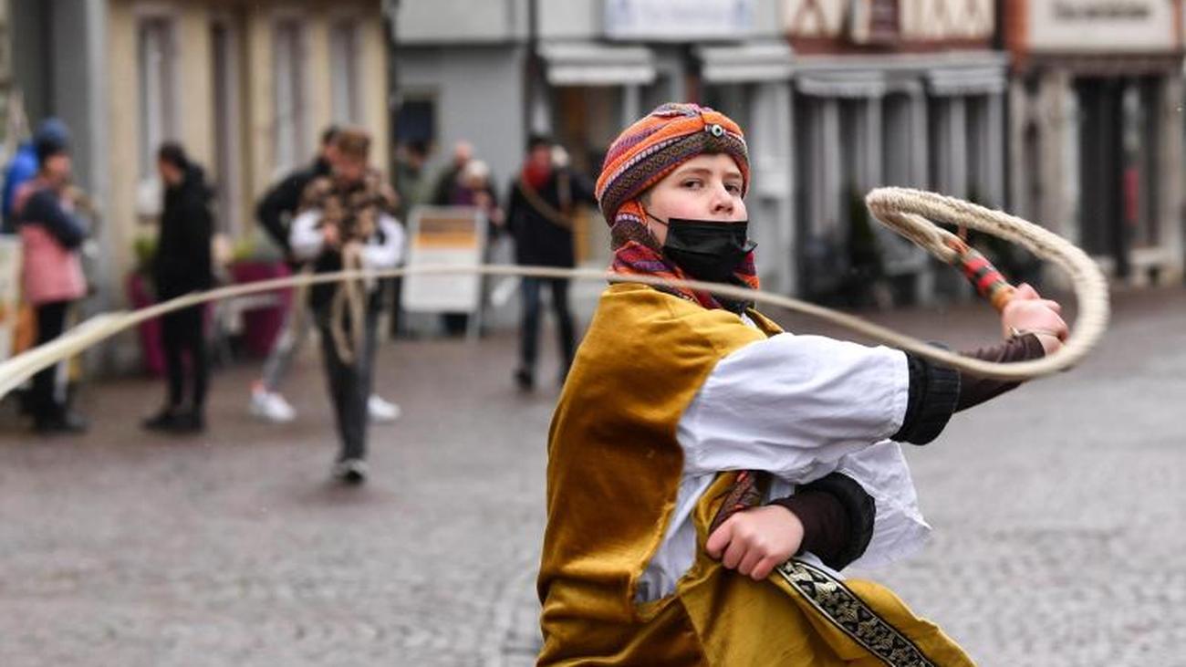 Brauchtum Narren starten schwäbischalemannische Fastnacht ZEIT ONLINE