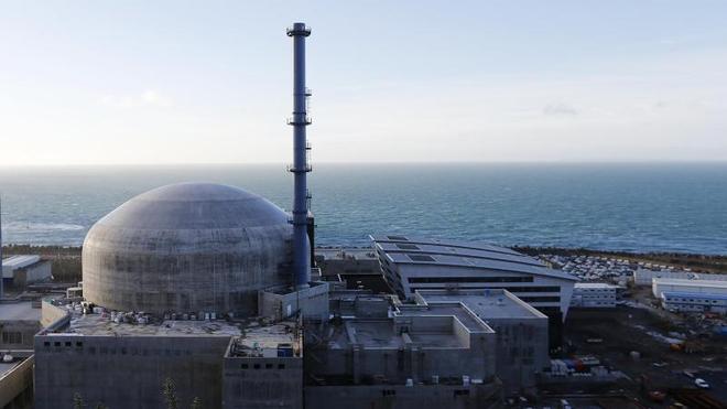 Streit um EU-Einstufung: Das Atomkraftwerk im französischen Flamanville.