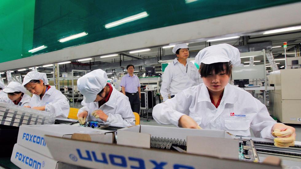 Pandemie: Covid-Lockdown: Foxconn stoppt Produktionsstätte für iPhones |  ZEIT ONLINE