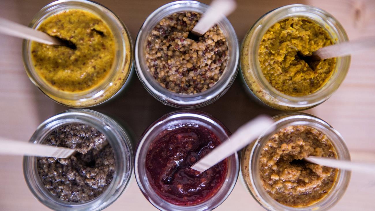 Senfsaat, Essig, Zucker, Salz: So stellt man sich Senf selbst her ...