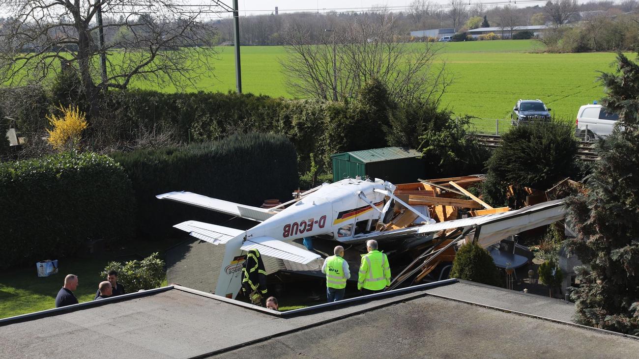 Sankt Augustin: Flugzeug Im Garten: Ursache Für Cessna-Absturz Noch ...