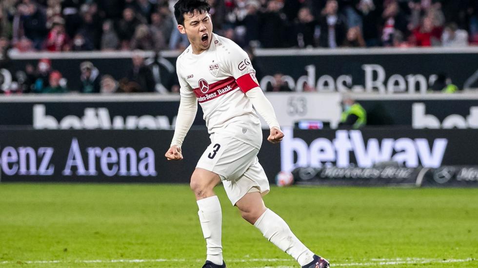 Bundesliga Japaner Endo und Ito wieder im Training des VfB Stuttgart