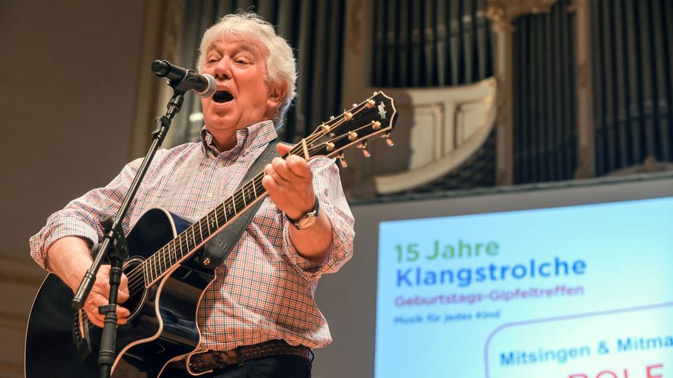 Erziehung Rolf Zuckowski Kinder brauchen Zutrauen zu sich selbst