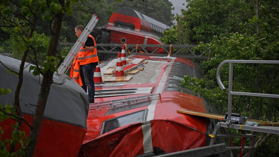 Bahnunfall "Es ist grauenvoll" Tote bei Zugunglück in Garmisch ZEIT