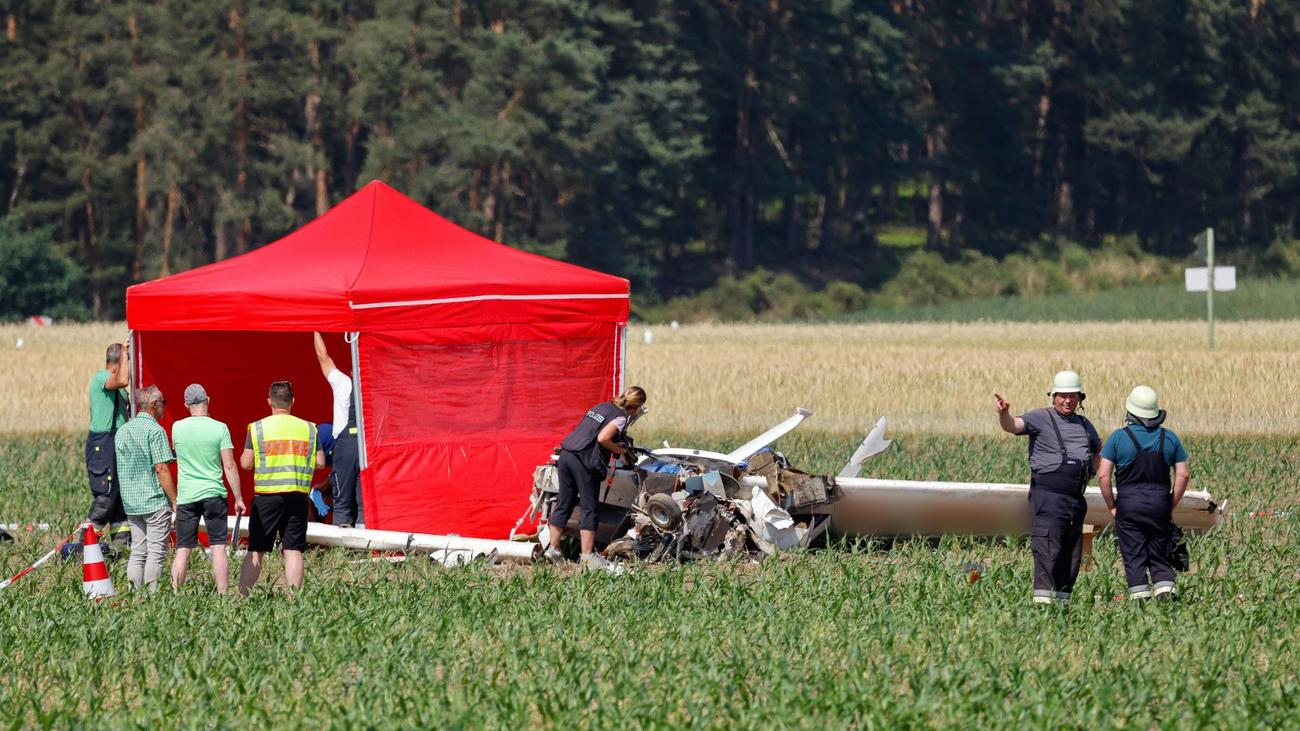 Roth Flugzeugabsturz in Franken Zwei Tote aus Düsseldorf ZEIT ONLINE