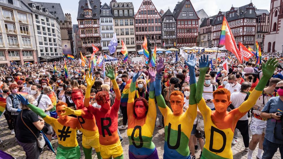 RheinMain CSDParade zieht wieder durch Frankfurt ZEIT ONLINE