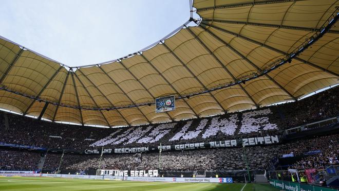 HSV-Legende: Trauer, Tränen, Sondertrikots: Gedenken An Uwe Seeler ...