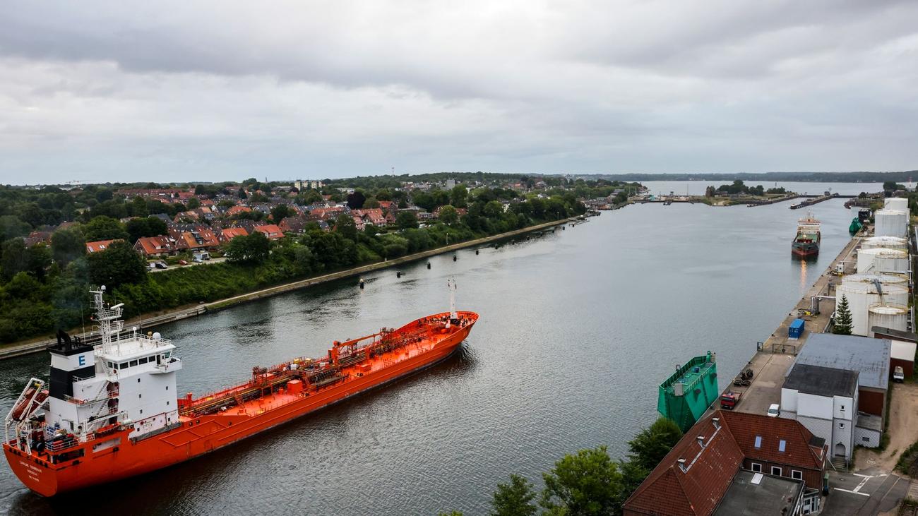 Schifffahrt: Sperrungen Am Nord-Ostsee-Kanal Wegen Böschungsschäden ...