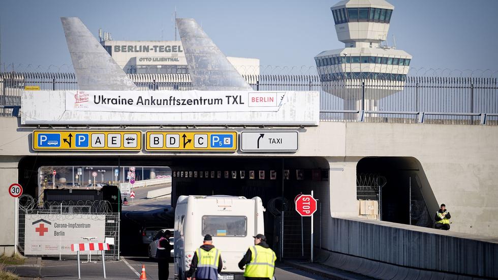 Flüchtlingspolitik: Ukraine-Ankunftszentrums In Tegel Zieht Ins ...