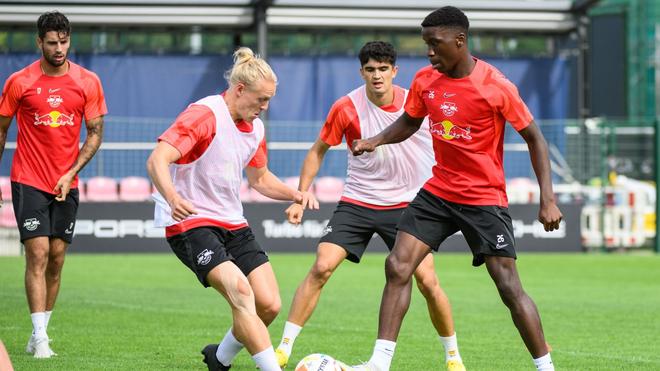 Transfermarkt: RB Leipzig leiht Moriba erneut an Valencia aus | DIE ZEIT