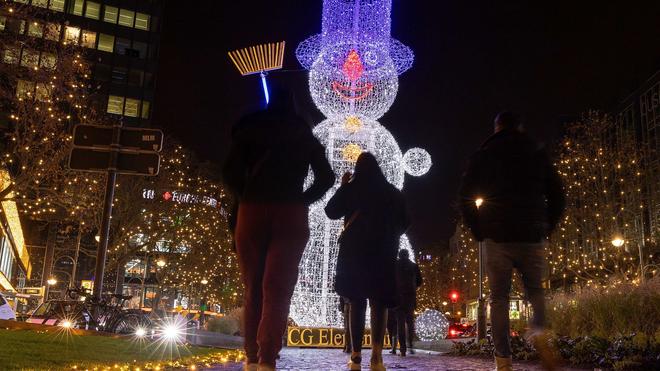 Energie: Weihnachtsbeleuchtung am Kudamm-Tauentzien im vergangenen Jahr.