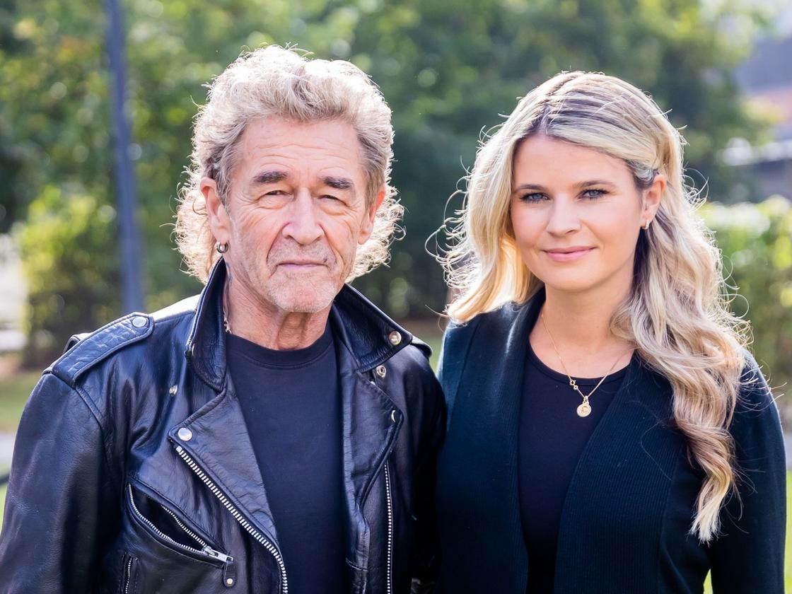 Leute: Peter Maffay liest Partnerin Hendrikje Balsmeyer vor | DIE ZEIT