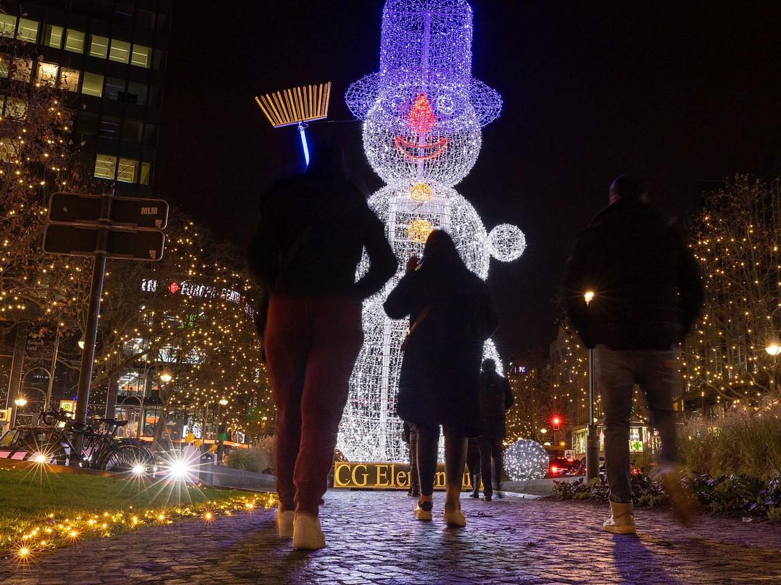 Brauchtum: Weniger Adventsbeleuchtung an Ku'damm und Linden