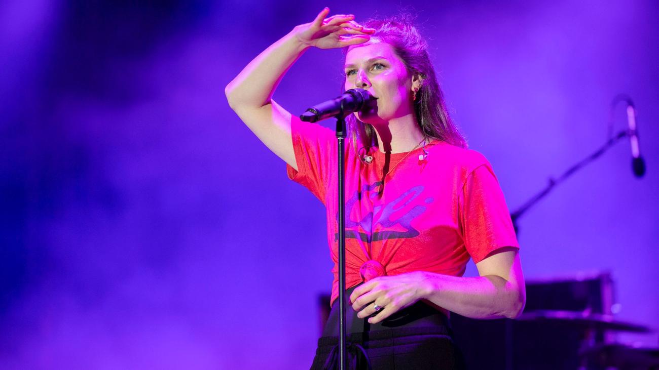 musik-comeback-von-juli-frontfrau-briegel-studiert-psychologie-die-zeit