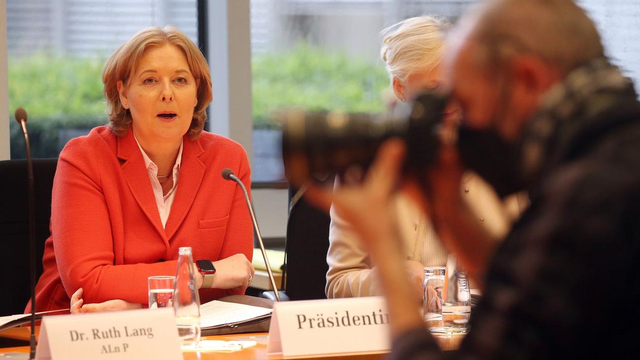 Bundestag Lehren aus AfghanistanEinsatz Kommission nimmt Arbeit auf