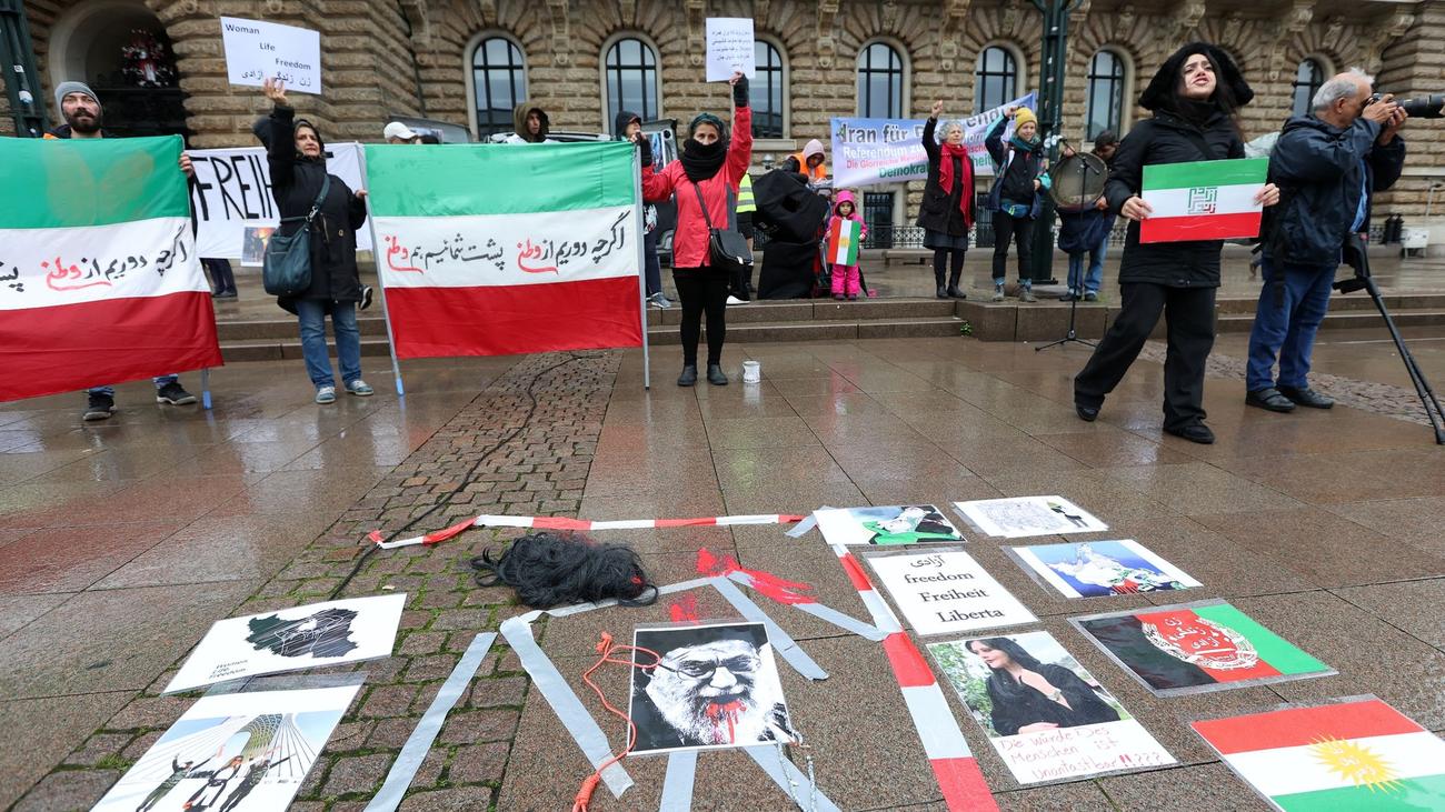 Demonstration Tausende Auf Protest Kundgebungen Gegen Iranisches