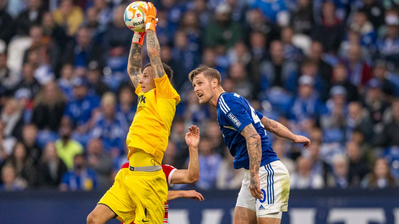 8 Spieltag Bierbecher Und Giftige Worte Hitziges Nachspiel Auf 