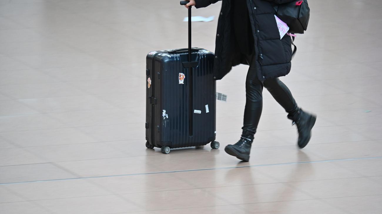 Billigflüge: Airline Play fliegt günstig von Hamburg in die USA | ZEIT ...