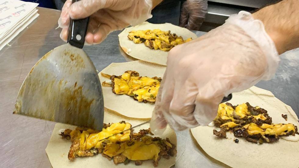 Orient auf dem Teller: Samosa oder Regag: Echte Katar-Snacks zum ...