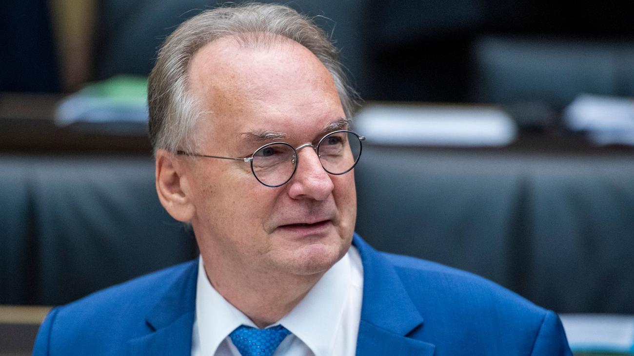 Sachsen Anhalt Ohne Haseloff Der Nachrichtenpodcast Der Die Machtverhältnisse Für Immer Verändern Könnte - jamdgwg