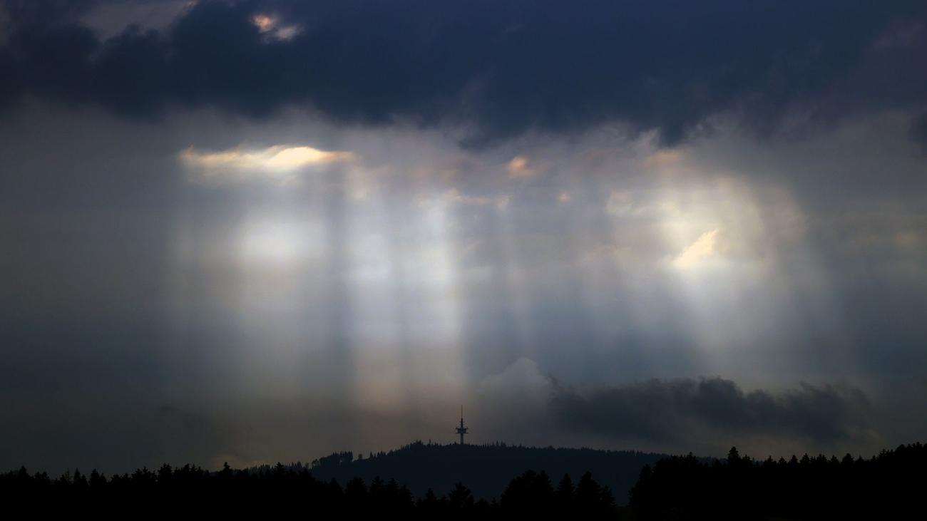 Wettervorhersage: Mix Aus Wolken Und Regen In Rheinland-Pfalz Und Im ...