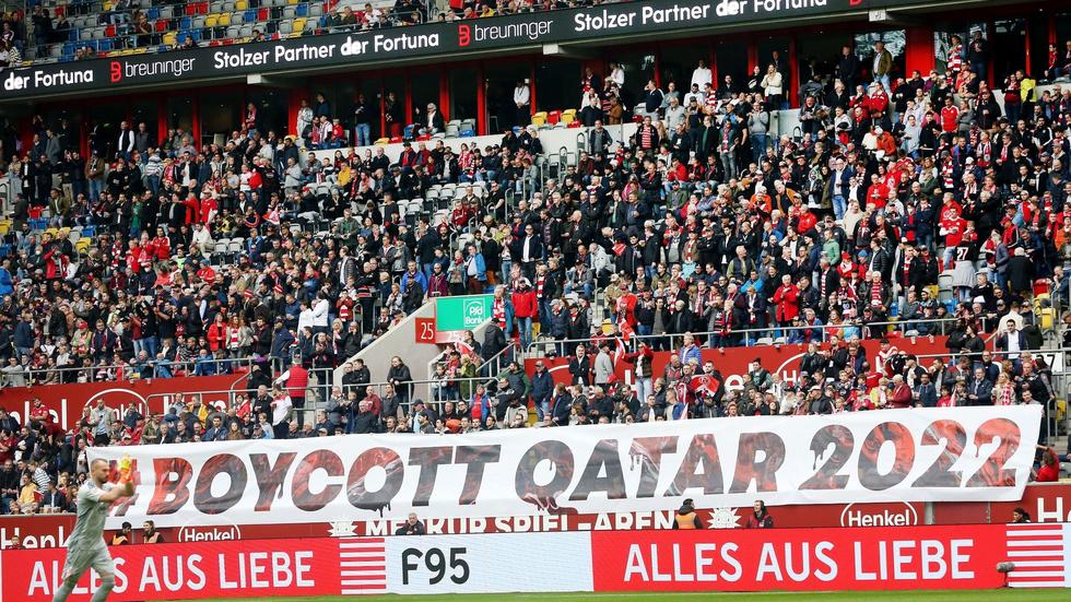 protest-kritiker-rufen-zu-demonstration-gegen-wm-in-katar-auf-zeit