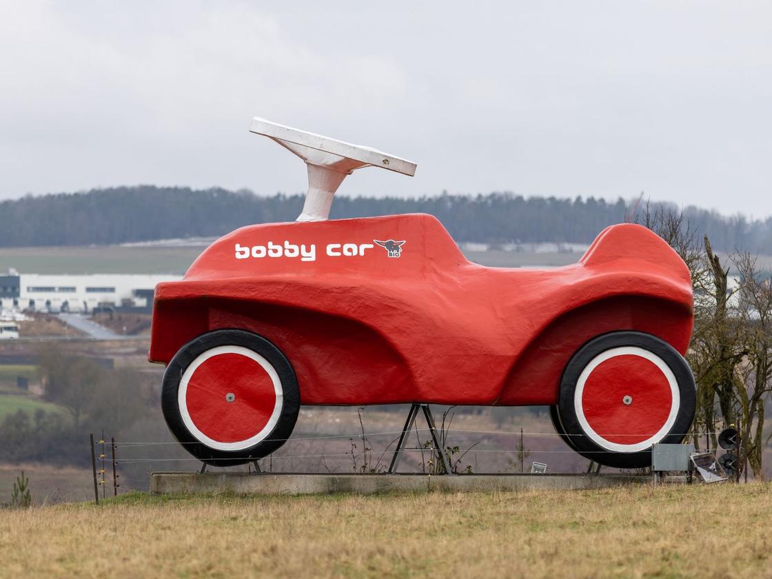 Simba New BIG-BOBBY-CAR Anhänger rot, mit Flüster, Bobby Car