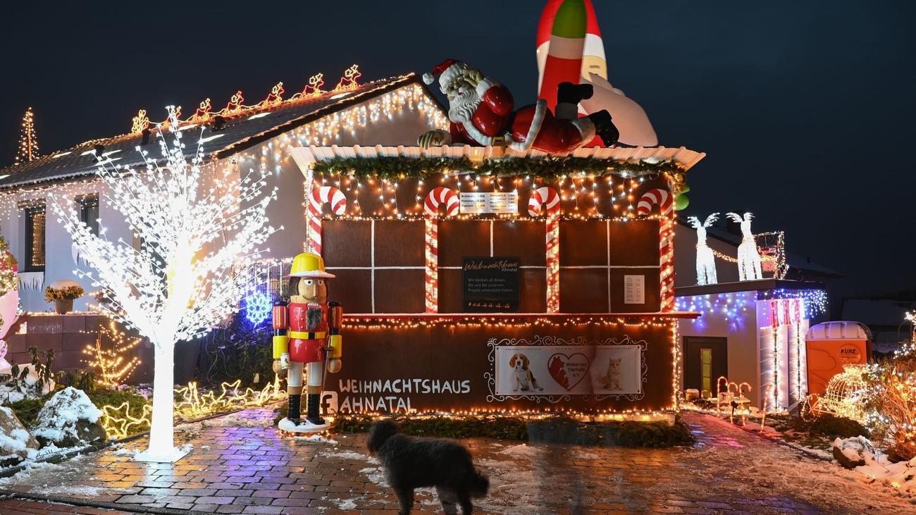 Landkreis Kassel: 85.000 Lichter lassen Weihnachtshaus in Ahnatal ...