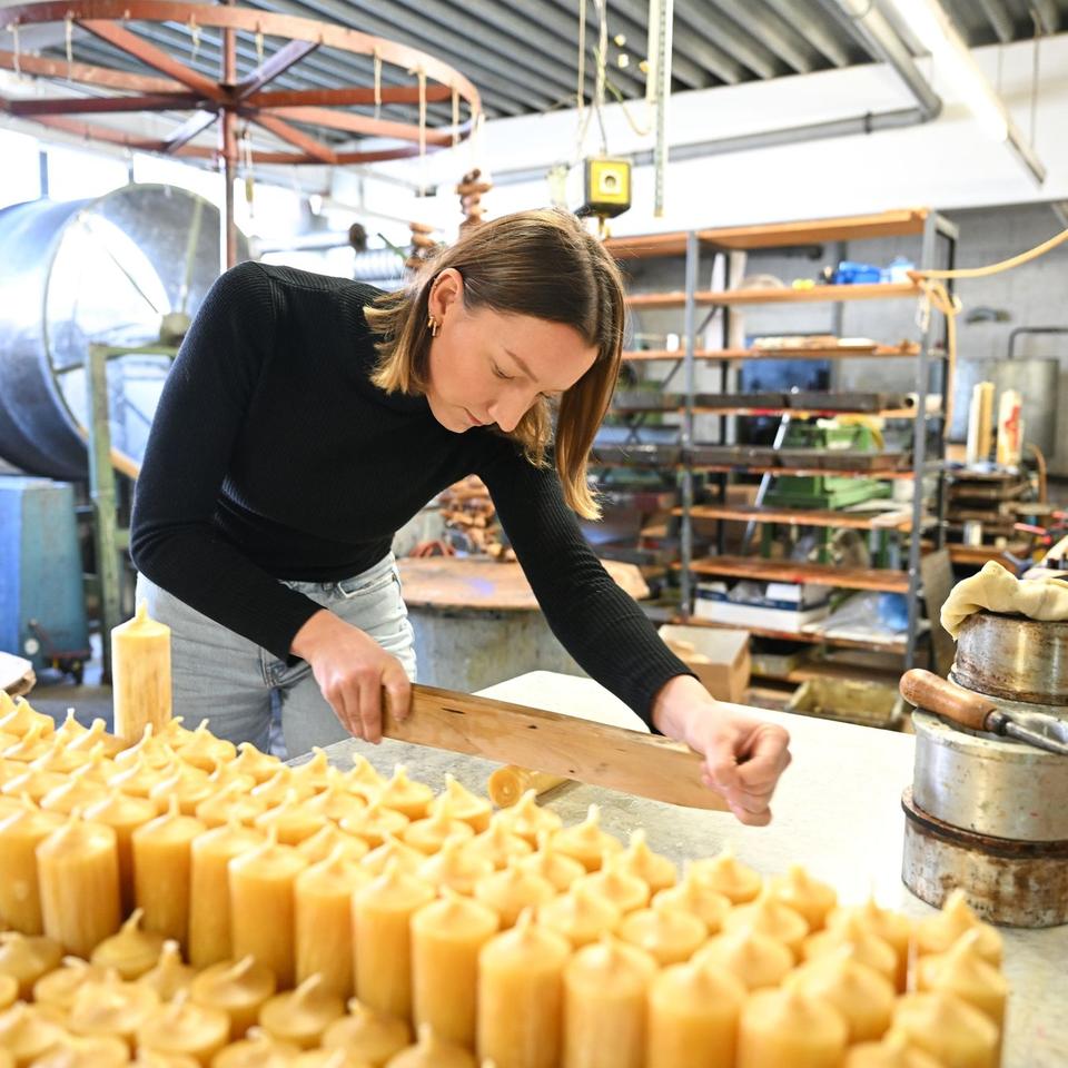 Nachfrage nach Kerzen steigt – und die Candle Factory in