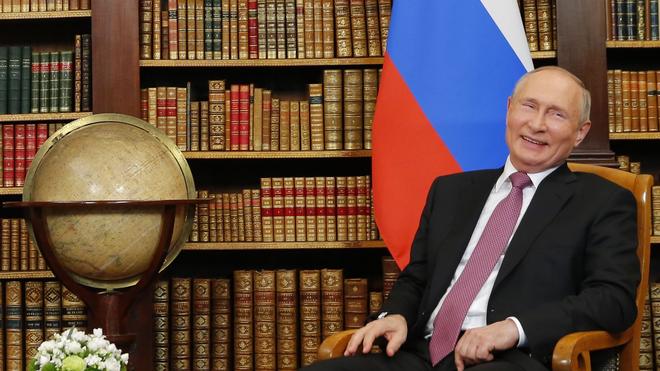 Knstliche Intelligenz: Putin amsiert sich ber geflschte Scholz-Rede |  DIE ZEIT