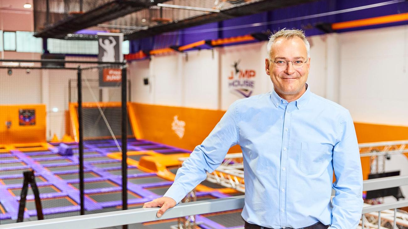 Freizeit Jump House übernimmt Superfly Trampolinhallen verdoppelt