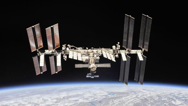Raumfahrt: Nasa-Astronautin arbeitet mehrere Stunden außen an der ISS