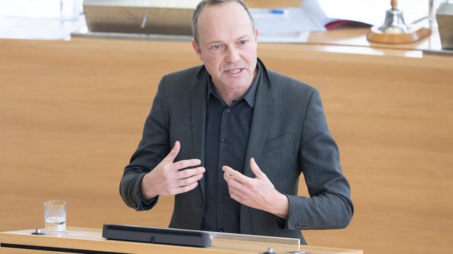 Umweltminister: Günther: Artenschutz reicht nicht mehr aus 