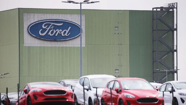 Autoindustrie: IG Metall: Ford will in Köln bis zu 3200 Stellen abbauen