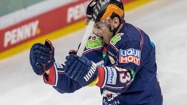 Eishockey: Eisbären Berlin siegen gegen Straubing mit 4:1