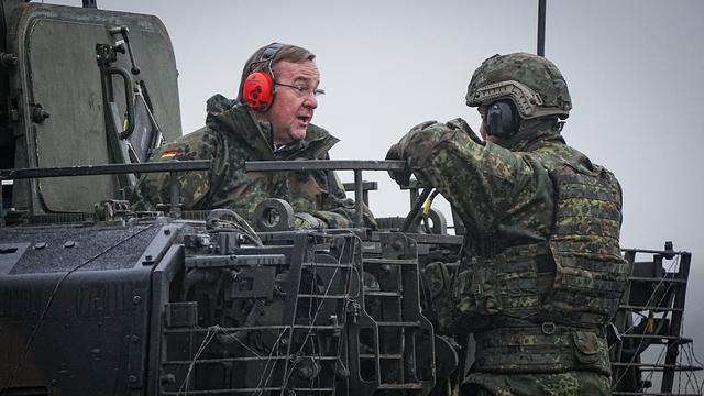 Bundeswehr: Pistorius: Erste Leopard-Panzer bis Anfang April in Ukraine