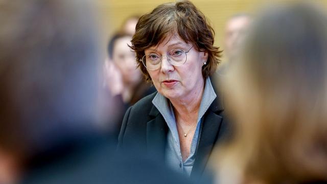 Innenministerin: Sütterlin-Waack: Vieles zur Zugattacke in Brokstedt unklar