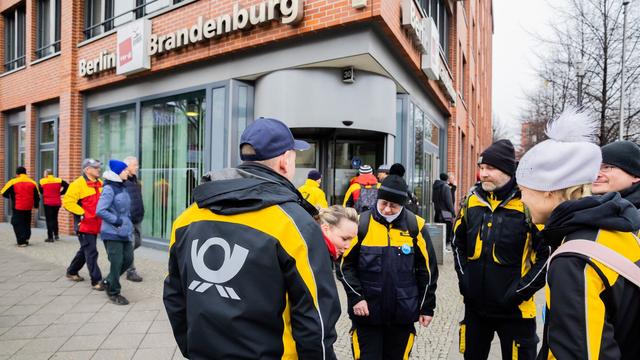 Tarife: Erneute Warnstreiks bei Post auch in Berlin und Brandenburg