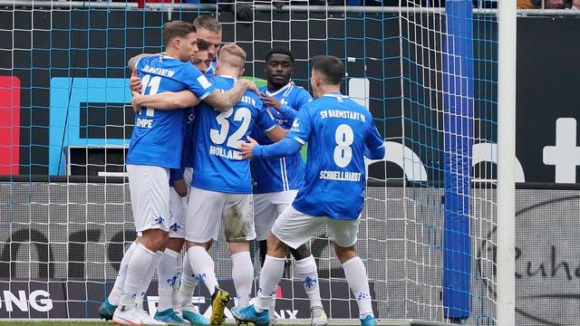 2. Liga: Tabellenführer Darmstadt siegt - Heidenheim Zweiter