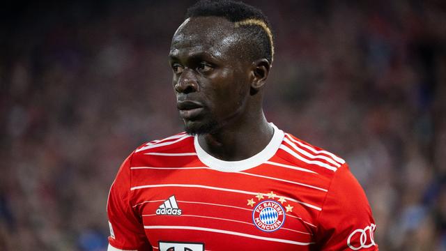 Bundesliga: Bayern-Star Mané trainiert wieder mit dem Ball