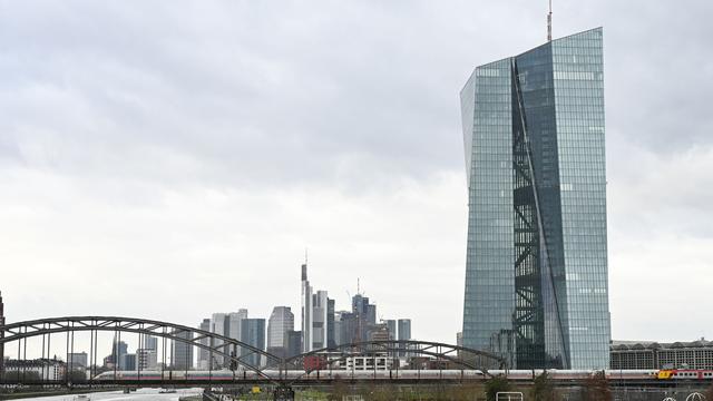 Zentralbank: EZB erhöht Zinsen im Euroraum zum fünften Mal in Folge 