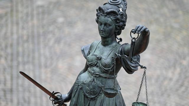 Oberlandesgericht Frankfurt: Haftbefehl gegen mutmaßliche Islamistin außer Vollzug