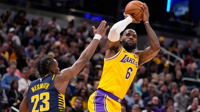 NBA: Lakers um Rekordjäger James gewinnen bei den Pacers