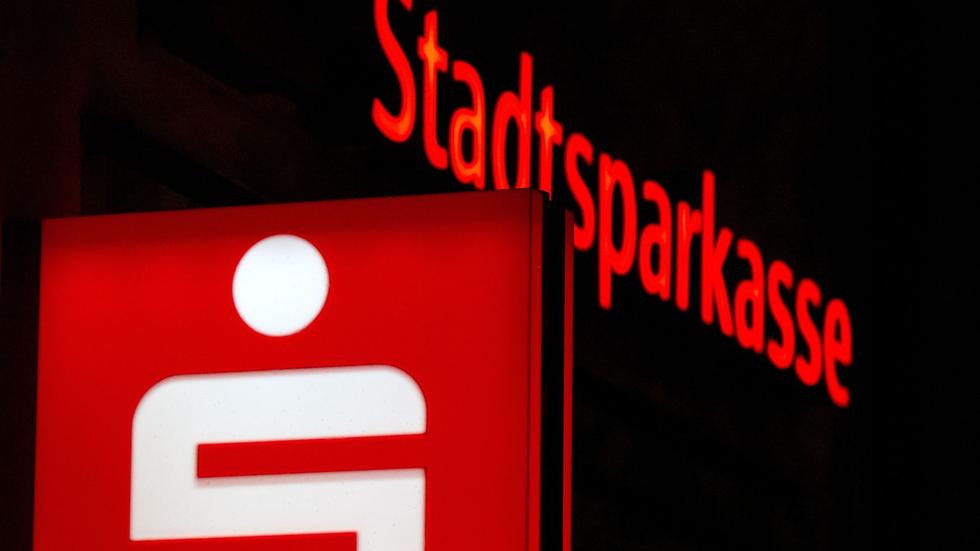 Hamburger Sparkasse Haspa verdoppelt Jahresergebnis ZEIT ONLINE