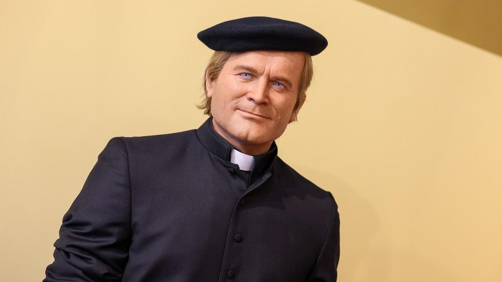 museen-neue-figur-von-terence-hill-zieht-ins-bud-spencer-museum-zeit